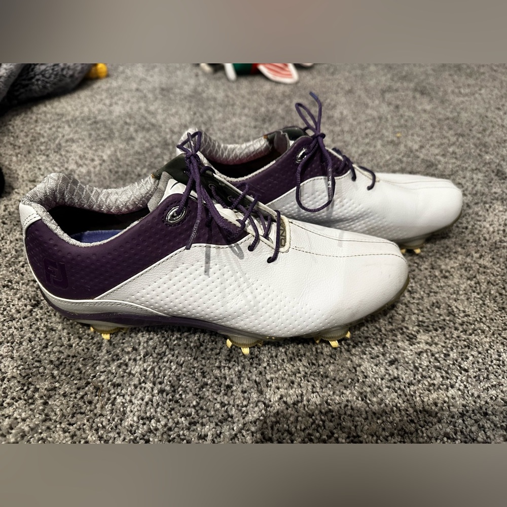 FootJoy 7.5 Medium DNA Women's DRYJOYS Golf Shoes 94822-White/Purple - Like New